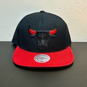 Chicago Bulls NBA Mitchell & Ness Black/Red Snapback Hat